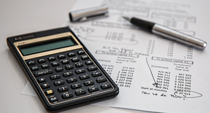 ¿Cómo calcular el pago de impuestos por honorarios?